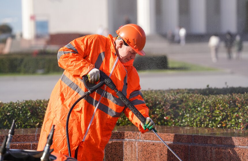 Сезон работы фонтанов завершился в Москве 3 фото