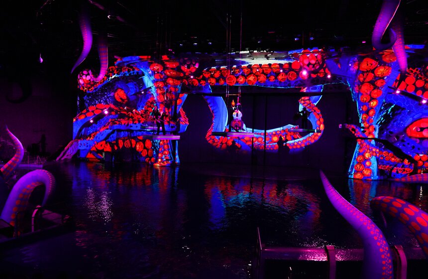 Шоу на водной сцене "Море снов" прошло в Москве 22 фото