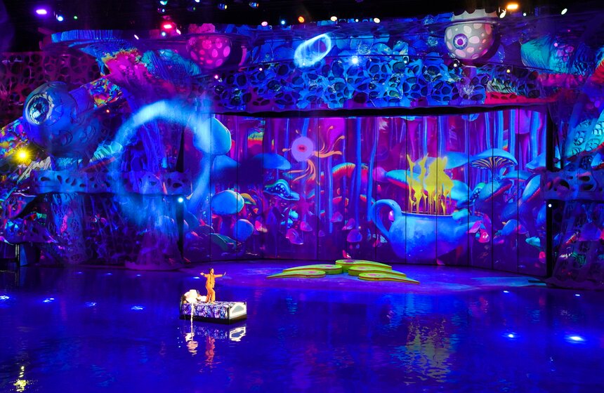 Шоу на водной сцене "Море снов" прошло в Москве 8 фото