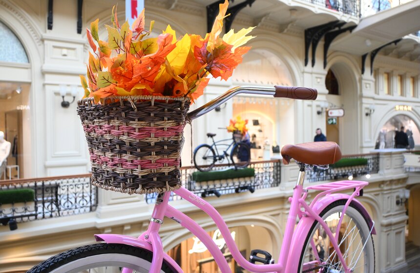 Осенние декорации украсили ГУМ 8 фото