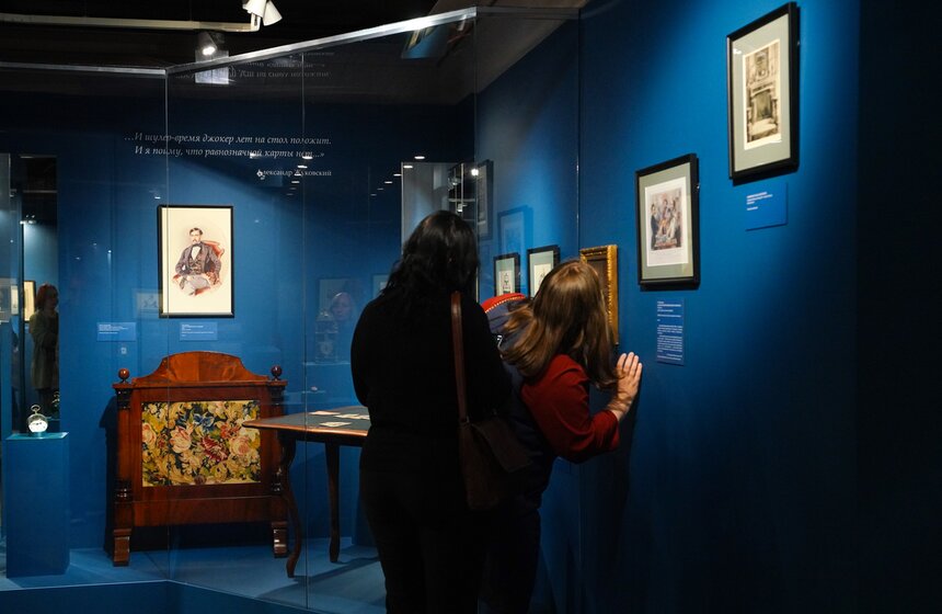 Выставка "Тайна идущего времени" открылась в музее-заповеднике "Коломенское" 26 фото