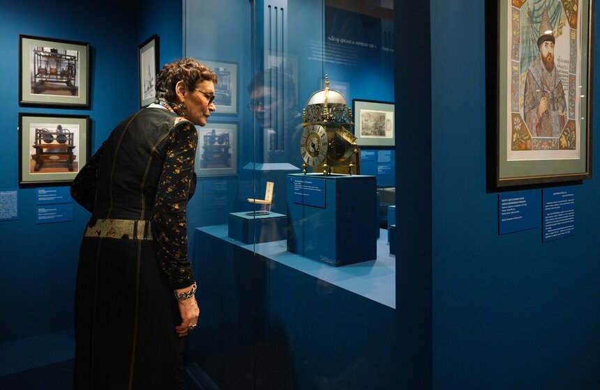 Выставка "Тайна идущего времени" открылась в музее-заповеднике "Коломенское" 22 фото