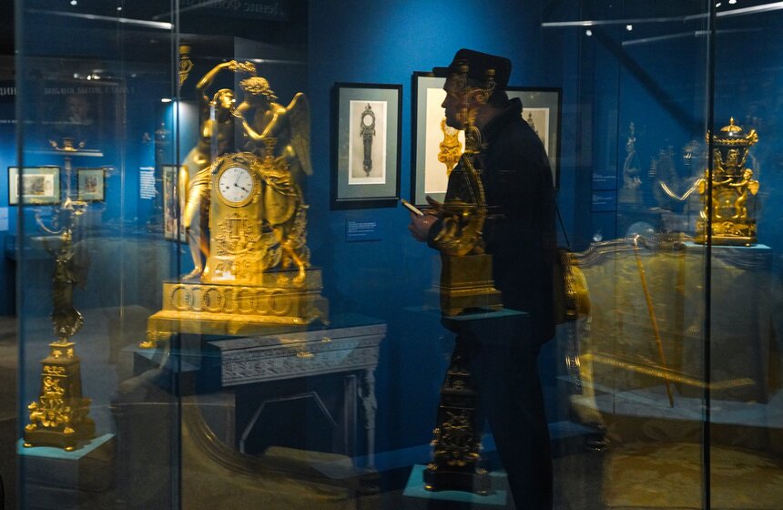 Выставка "Тайна идущего времени" открылась в музее-заповеднике "Коломенское" 9 фото