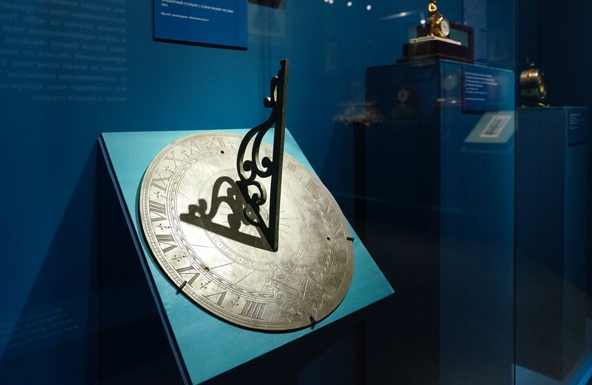 Выставка "Тайна идущего времени" открылась в музее-заповеднике "Коломенское" 18 фото