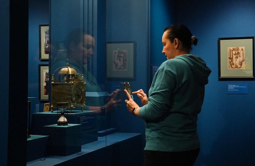 Выставка "Тайна идущего времени" открылась в музее-заповеднике "Коломенское" 28 фото