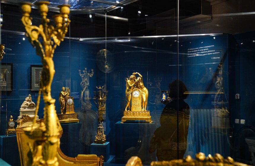 Выставка "Тайна идущего времени" открылась в музее-заповеднике "Коломенское" 15 фото