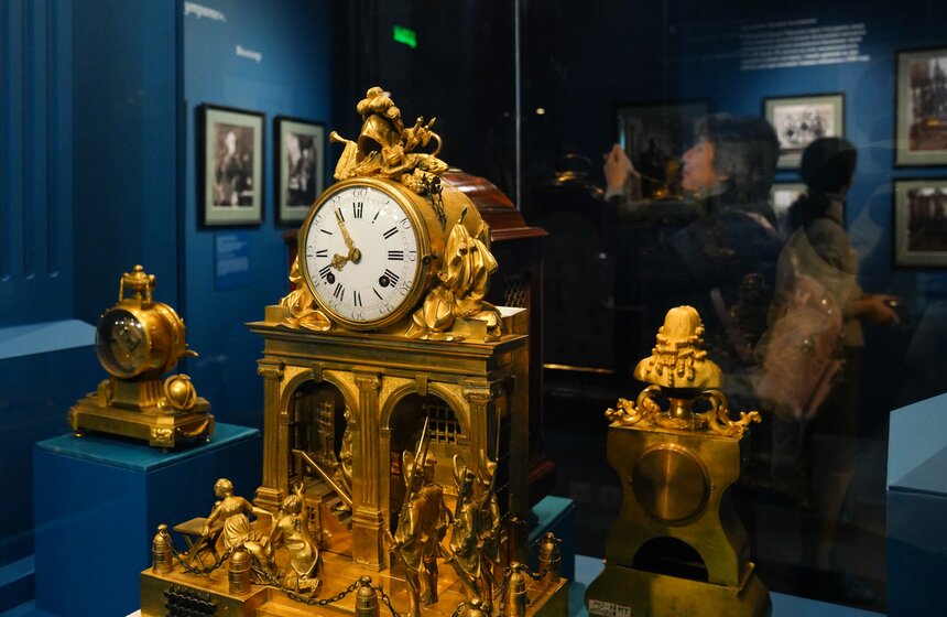 Выставка "Тайна идущего времени" открылась в музее-заповеднике "Коломенское" 19 фото