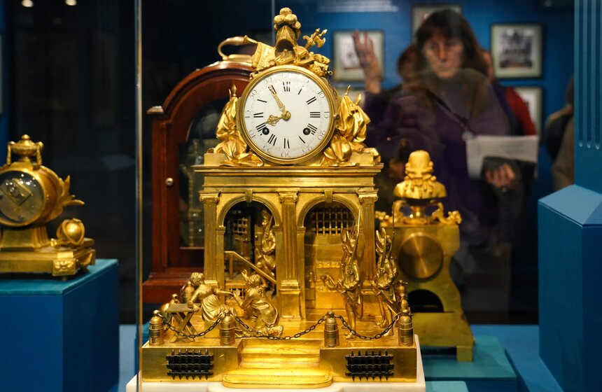 Выставка "Тайна идущего времени" открылась в музее-заповеднике "Коломенское" 30 фото