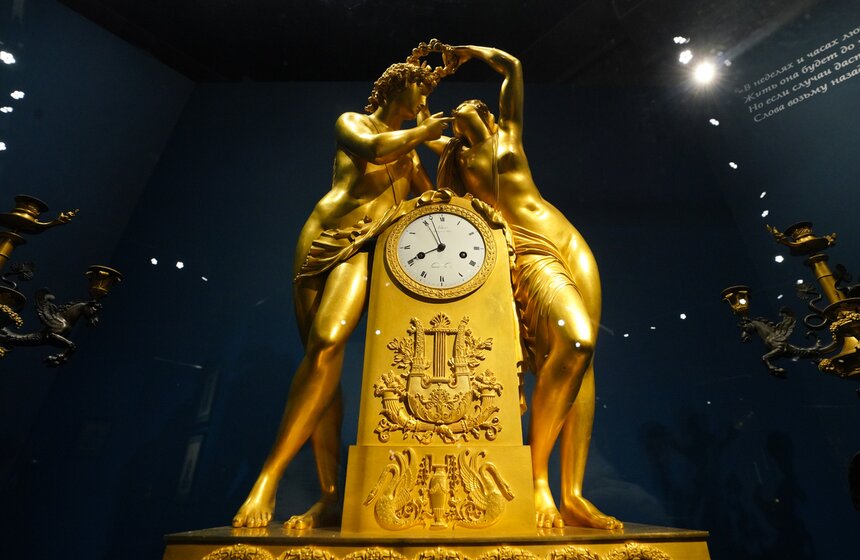 Выставка "Тайна идущего времени" открылась в музее-заповеднике "Коломенское" 23 фото