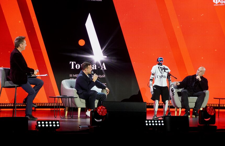 В Москве прошло открытие III Международного студенческого фестиваля "Точка А" 19 фото