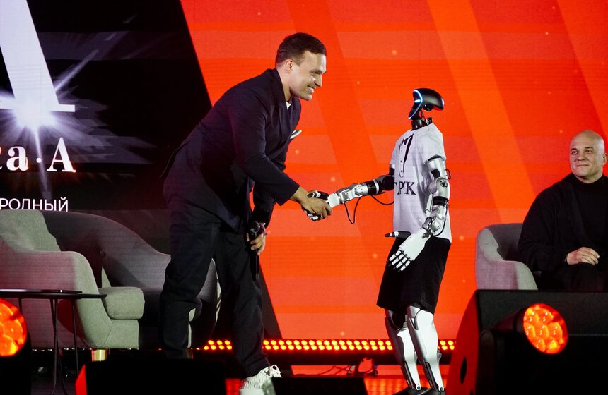 В Москве прошло открытие III Международного студенческого фестиваля "Точка А" 17 фото