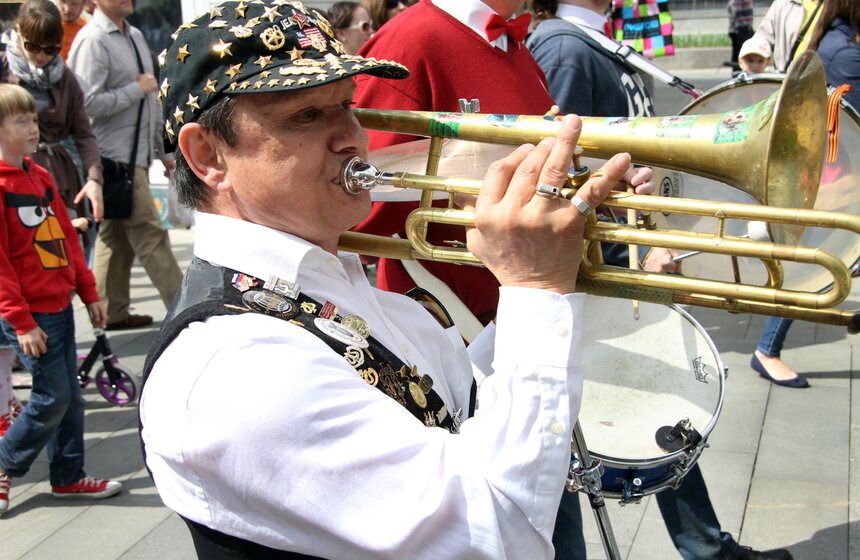 В столице прошел Международный фестиваль шагающих оркестров 5 фото