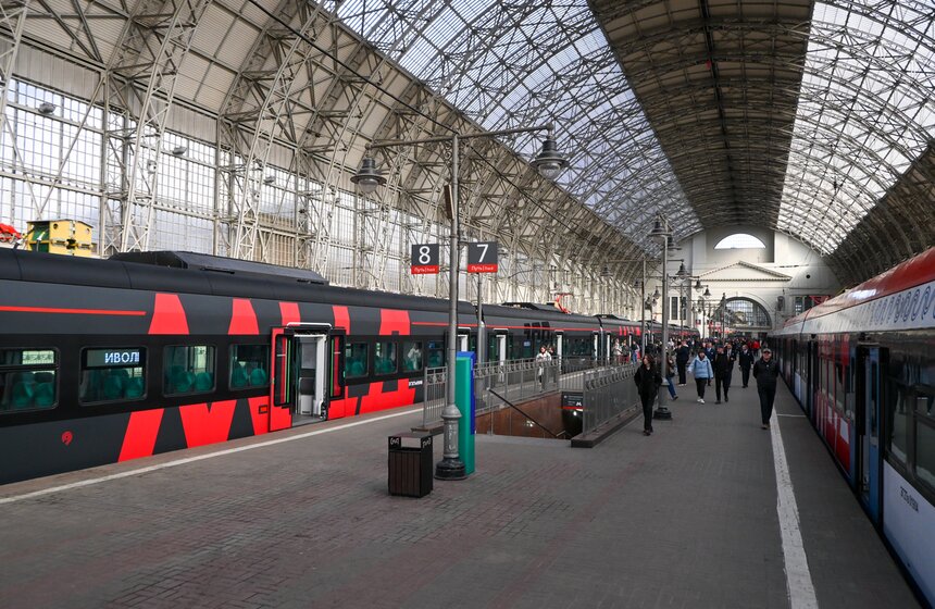 Сотую "Иволгу 4.0" в черном цвете запустили на МЦД-4 5 фото