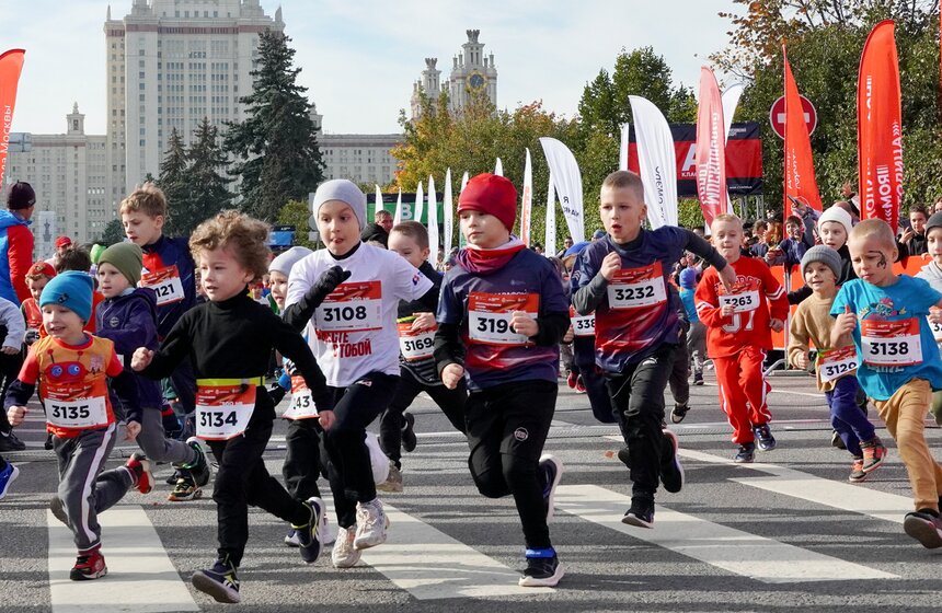 Фестиваль бега и полумарафон "Моя столица" прошли в Москве 23 фото