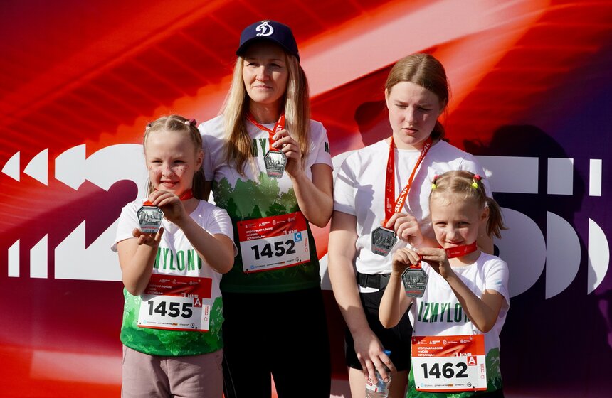 Фестиваль бега и полумарафон "Моя столица" прошли в Москве 33 фото