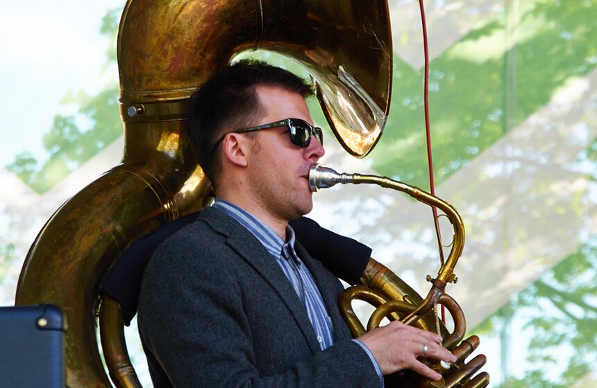 В столице прошел Международный фестиваль шагающих оркестров 27 фото