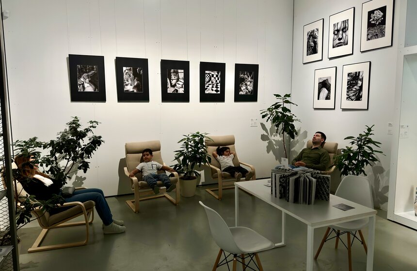 Выставка "Выпуск'25" заработала в "Паркинг Галерее" 15 фото