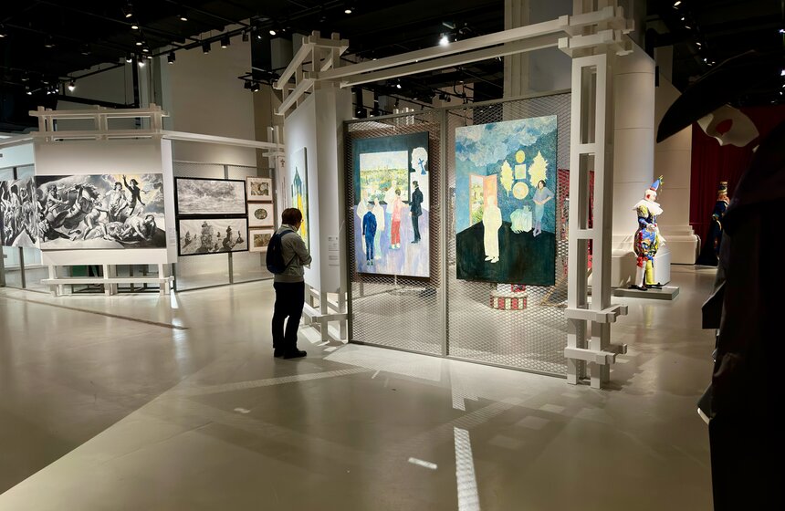 Выставка "Выпуск'25" заработала в "Паркинг Галерее" 13 фото