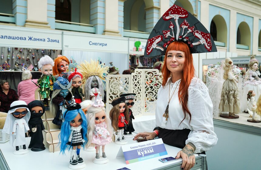 В Гостином Дворе в Москве открылась выставка "Искусство куклы" 28 фото