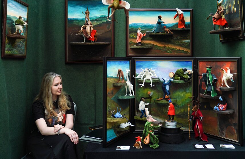 В Гостином Дворе в Москве открылась выставка "Искусство куклы" 16 фото