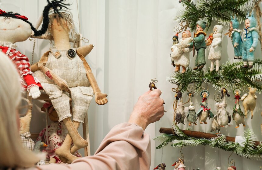 В Гостином Дворе в Москве открылась выставка "Искусство куклы" 8 фото