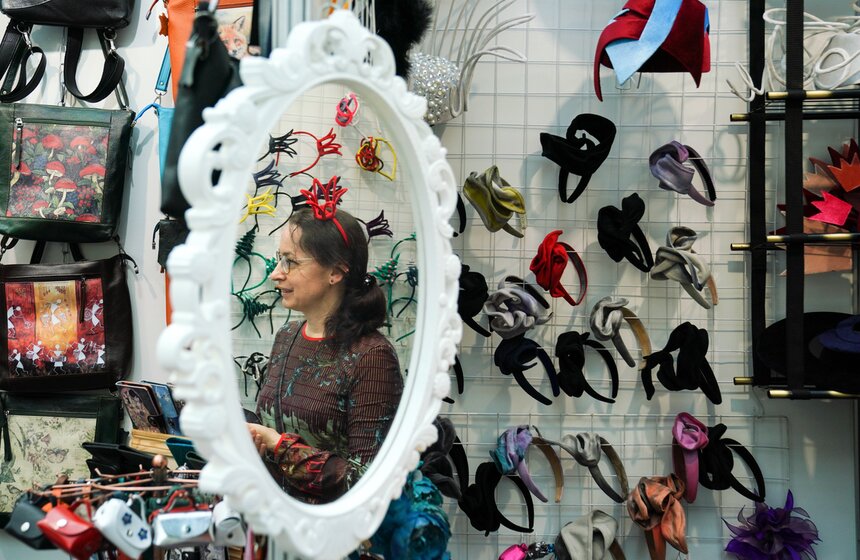 В Гостином Дворе в Москве открылась выставка "Искусство куклы" 18 фото