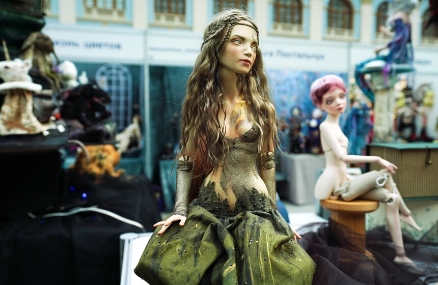 В Гостином Дворе в Москве открылась выставка "Искусство куклы" 6 фото