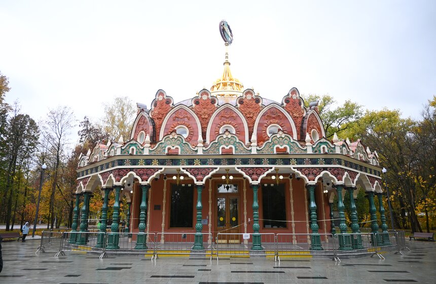 Три павильона начали реставрировать на ВДНХ 32 фото