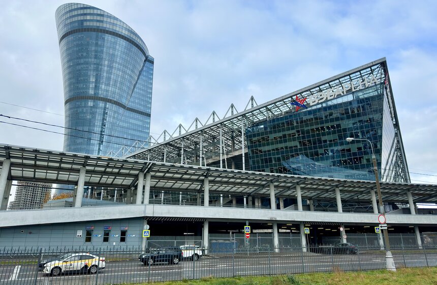 Соревнования по скоростному подъему "Движение вверх" прошли в Москве 1 фото