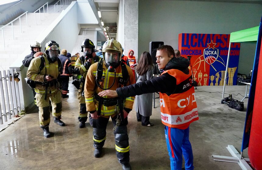Соревнования по скоростному подъему "Движение вверх" прошли в Москве 10 фото