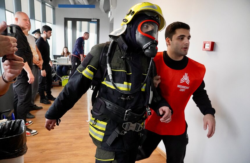 Соревнования по скоростному подъему "Движение вверх" прошли в Москве 17 фото