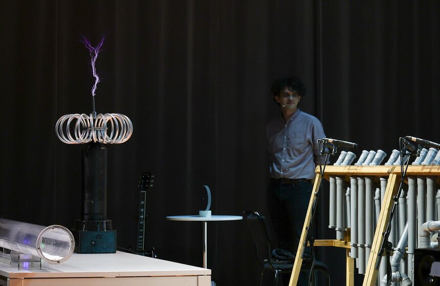 Шоу проекта Wow! How? прошло в концертном зале "Зарядье" 8 фото