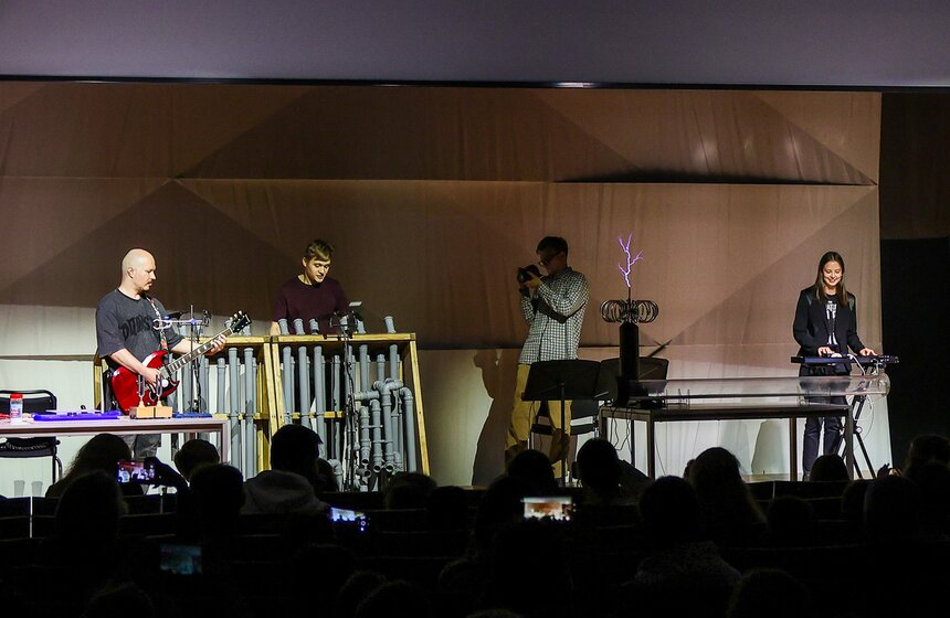 Шоу проекта Wow! How? прошло в концертном зале "Зарядье" 18 фото