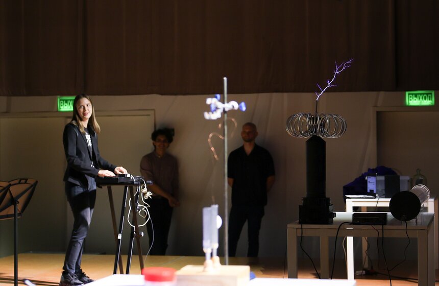 Шоу проекта Wow! How? прошло в концертном зале "Зарядье" 13 фото