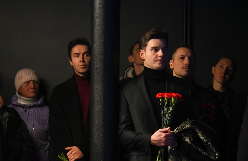 Артиста Всеволода Шиловского похоронили на Троекуровском кладбище 26 фото