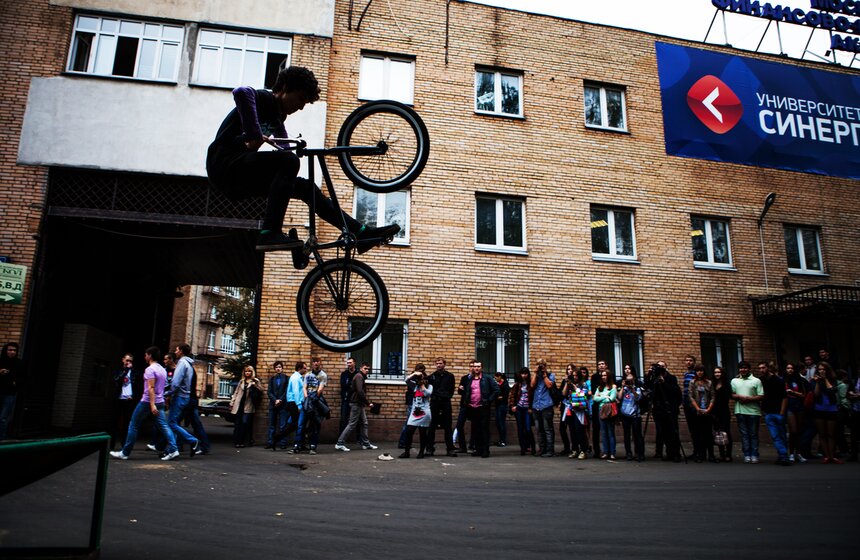 Фестиваль граффити в университете "Синергия" 8 фото