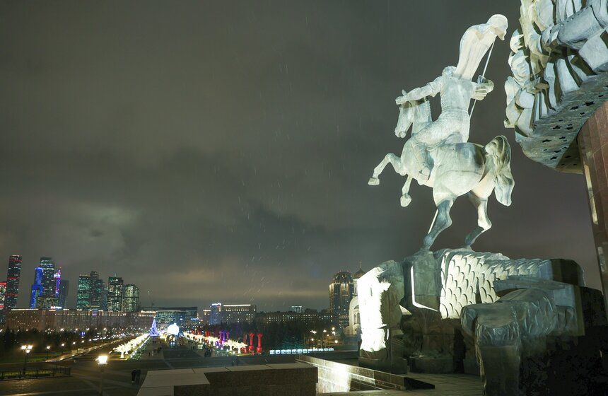 В Москве прошли акции памяти, посвященные Дню Неизвестного Солдата 26 фото