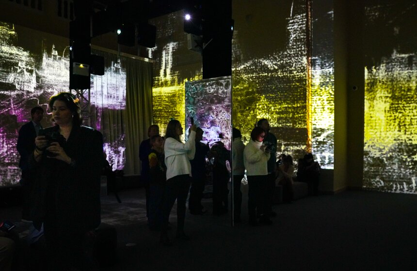 Мультимедийная выставка "Быть Ван Гогом" открылась на ВДНХ 3 фото