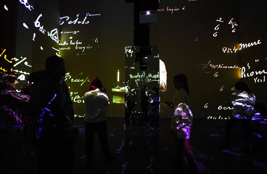 Мультимедийная выставка "Быть Ван Гогом" открылась на ВДНХ 6 фото