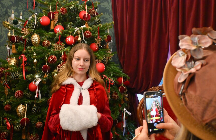 Две интерактивные зоны открылись на Манежной площади в рамках фестиваля "Усадьбы Москвы" 20 фото