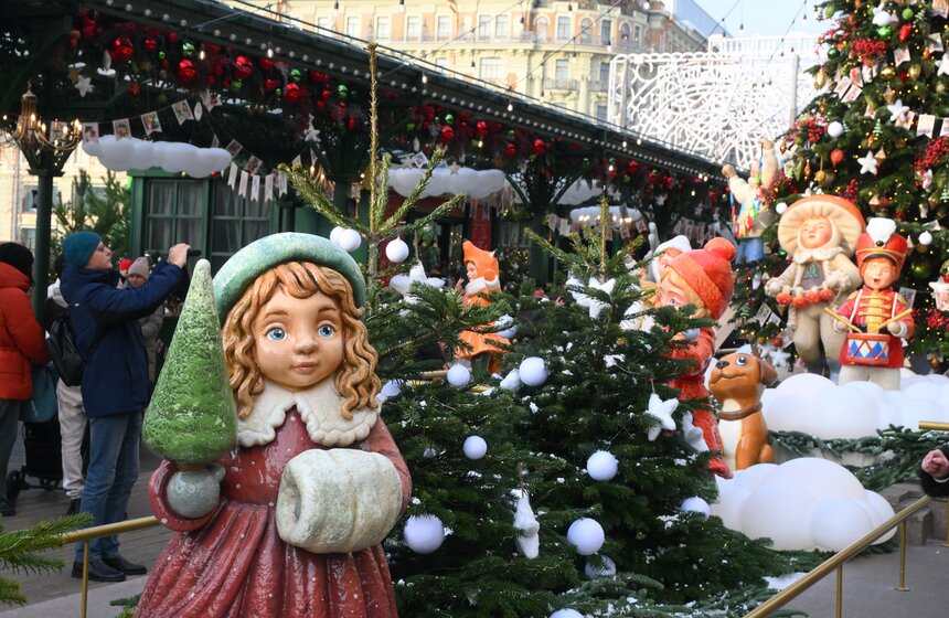 Две интерактивные зоны открылись на Манежной площади в рамках фестиваля "Усадьбы Москвы" 4 фото