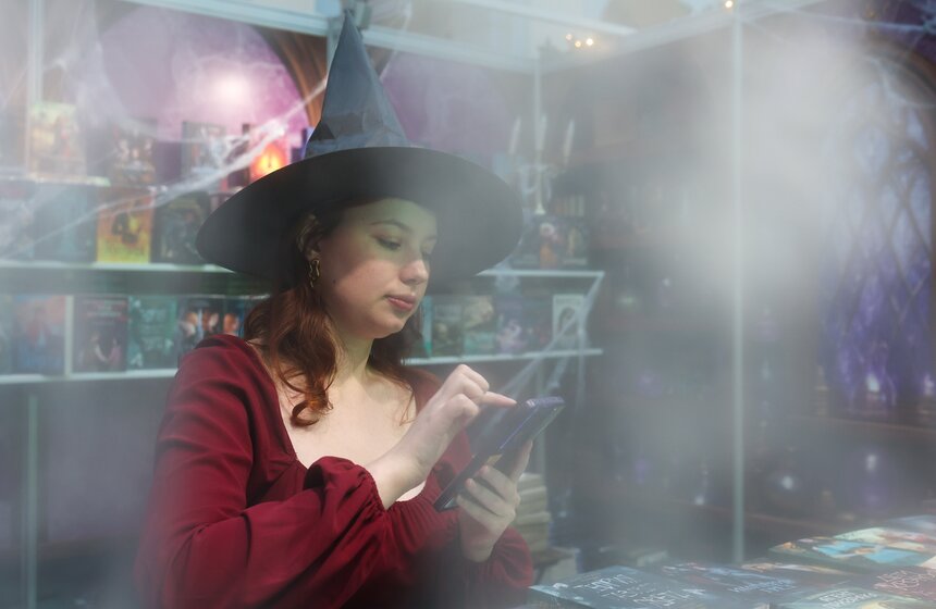 Около 400 изданий представили на Международной книжной ярмарке в Гостином Дворе 8 фото