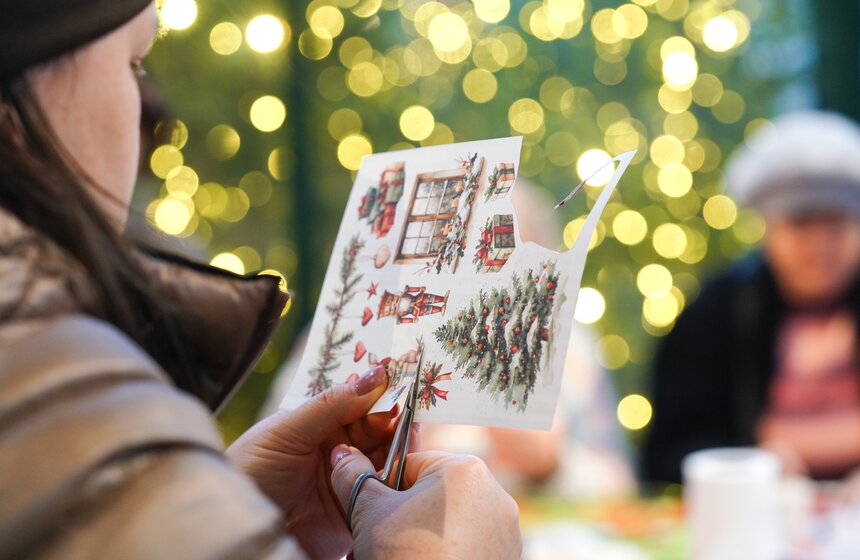 Благотворительный фестиваль "Город неравнодушных" состоялся на Болотной площади 23 фото