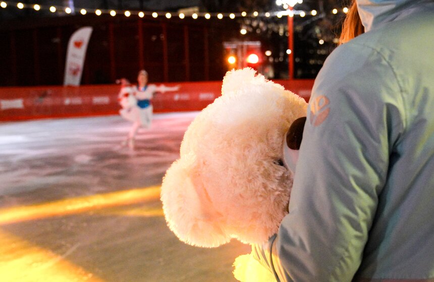 Благотворительный фестиваль "Город неравнодушных" состоялся на Болотной площади 35 фото