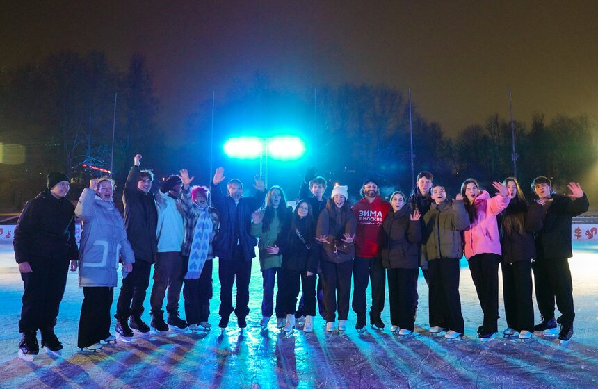 Площадка проекта "Зима в Москве" открылась на Воробьевых горах 35 фото