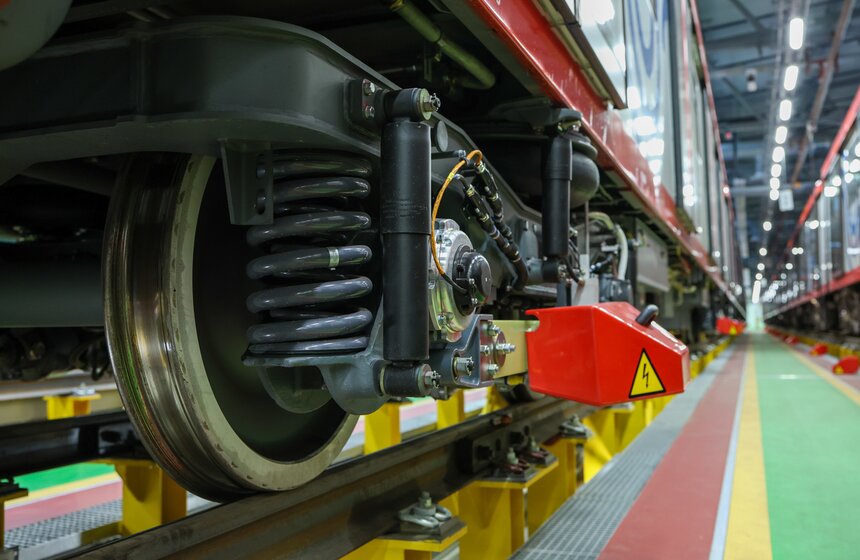 На Замоскворецкую линию метро вышел состав серии "Москва-2026" 7 фото