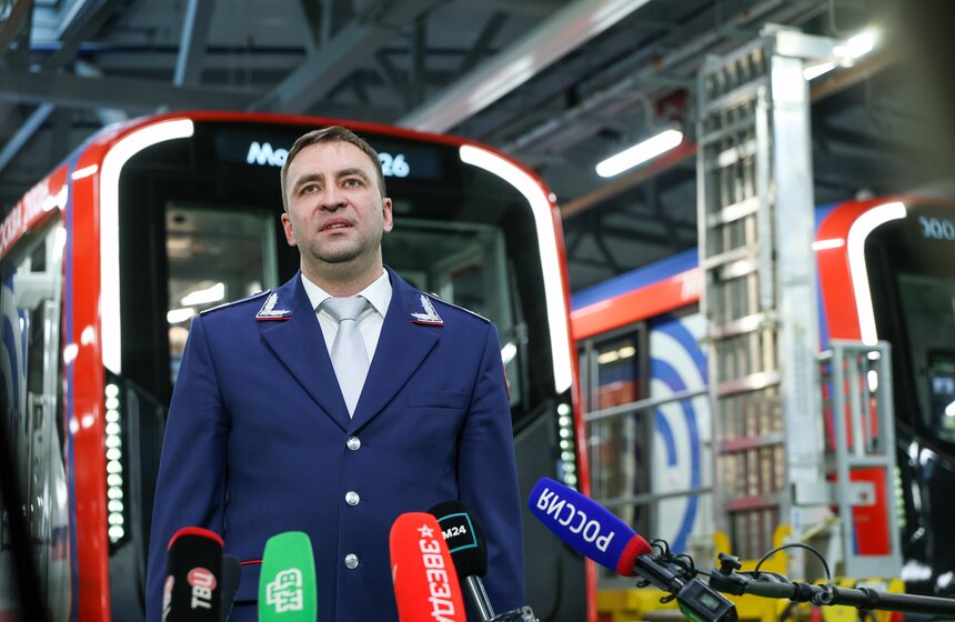 На Замоскворецкую линию метро вышел состав серии "Москва-2026" 2 фото