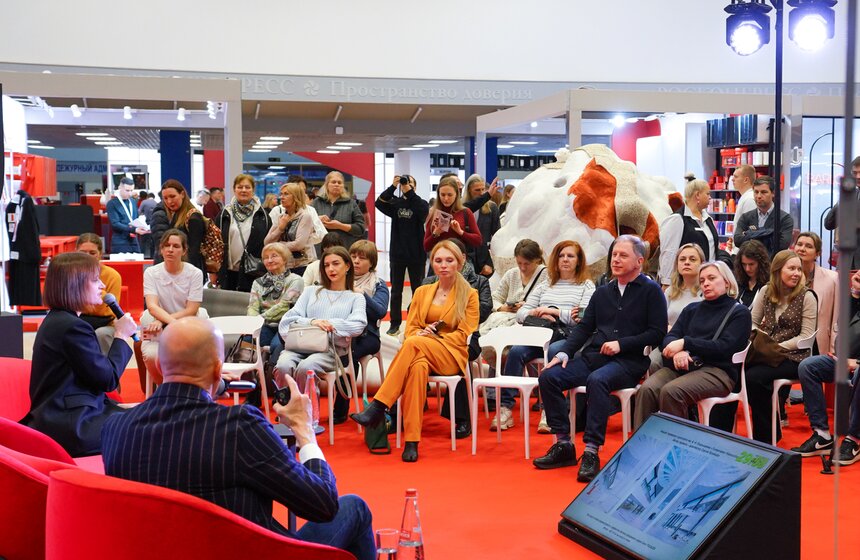 На ВДНХ прошла VII Московская неделя интерьера и дизайна 36 фото