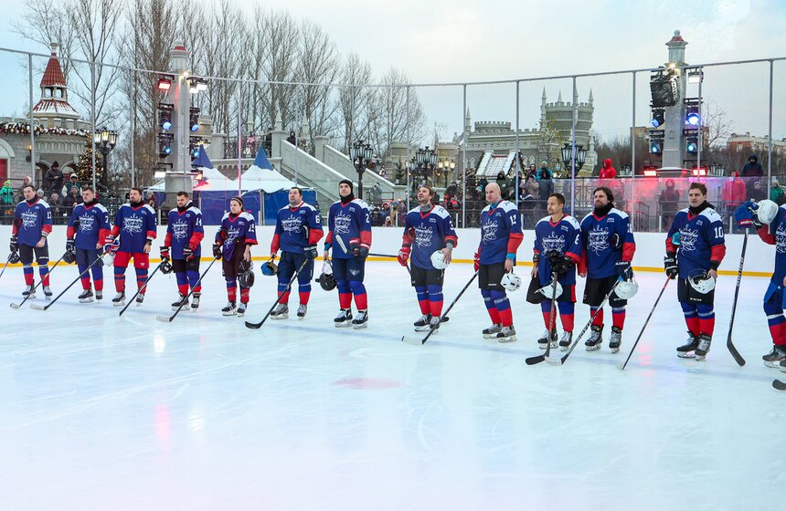 Благотворительный хоккейный матч в поддержку участников СВО прошел в Москве 11 фото