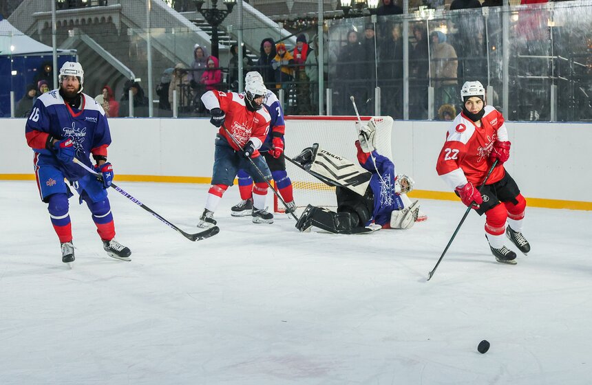 Благотворительный хоккейный матч в поддержку участников СВО прошел в Москве 26 фото